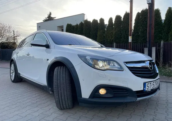 śląskie Opel Insignia cena 45000 przebieg: 218000, rok produkcji 2013 z Tychy